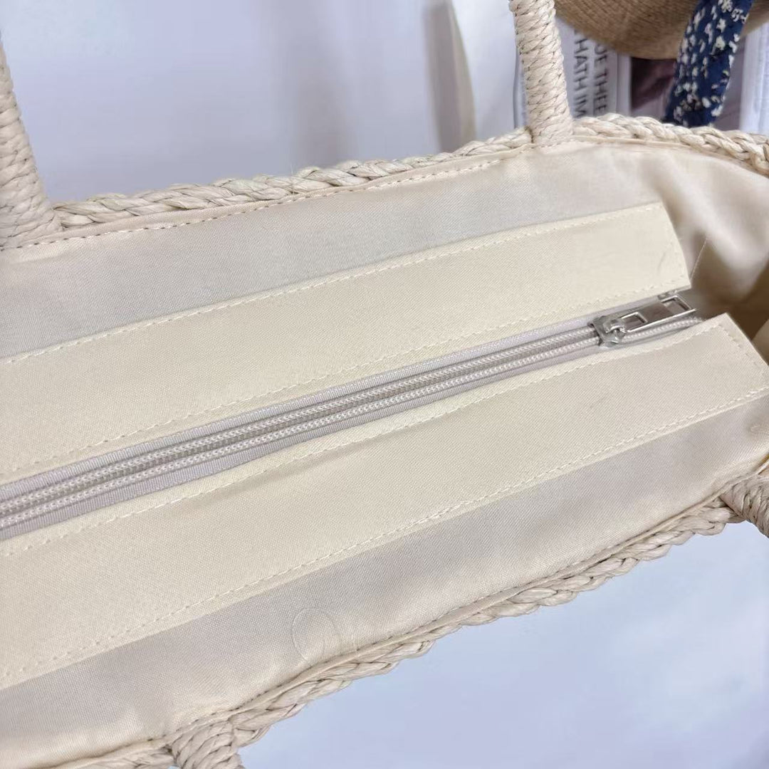 Braided beach bag with airy mesh structure Bowlift