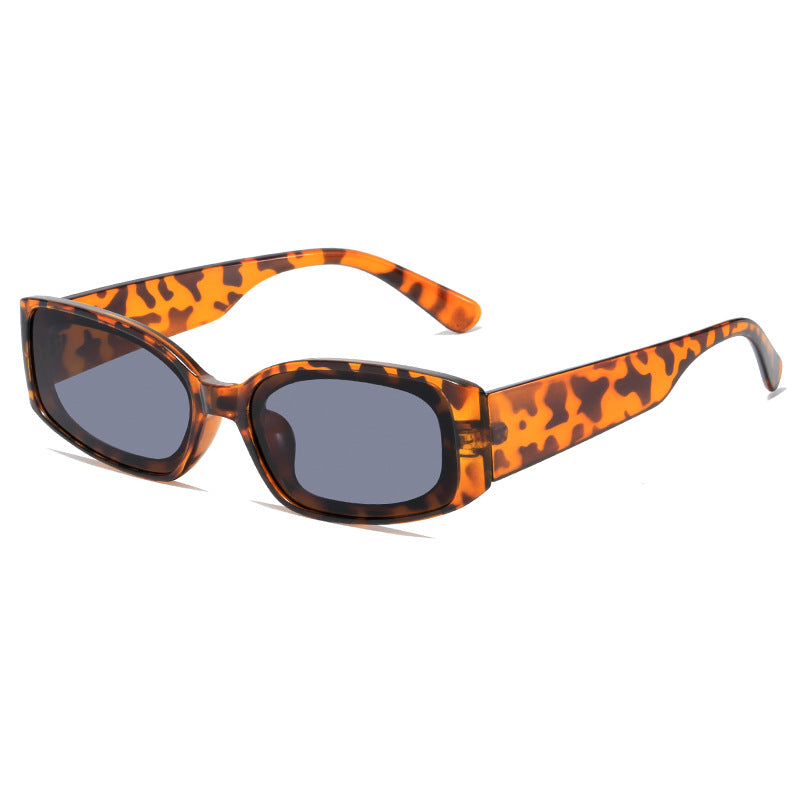 Women's fashionable sunglasses in a futuristic design Bowlift