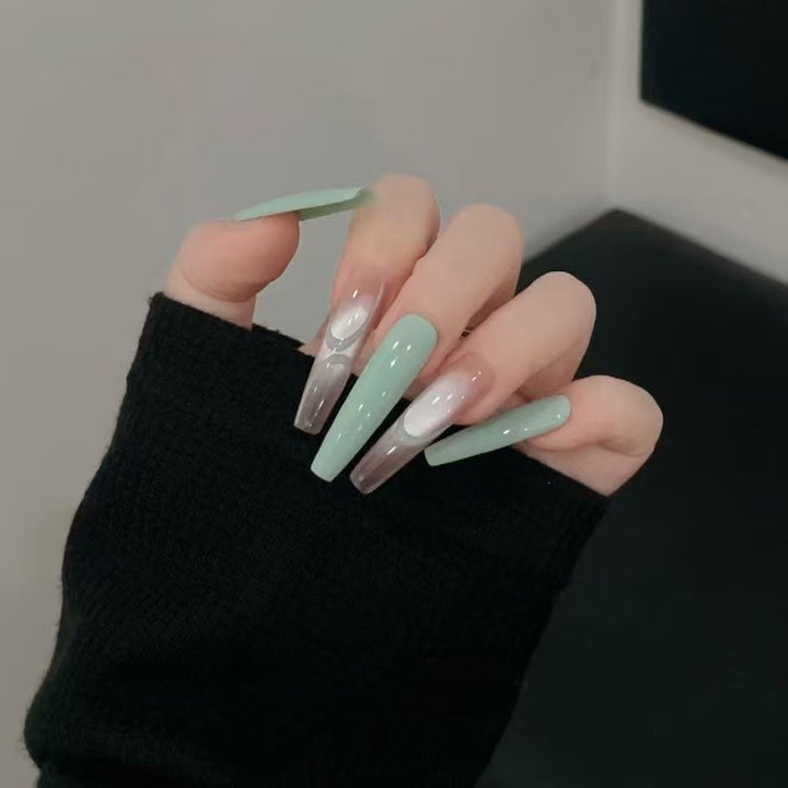 Long Stiletto Nail Art Bowlift