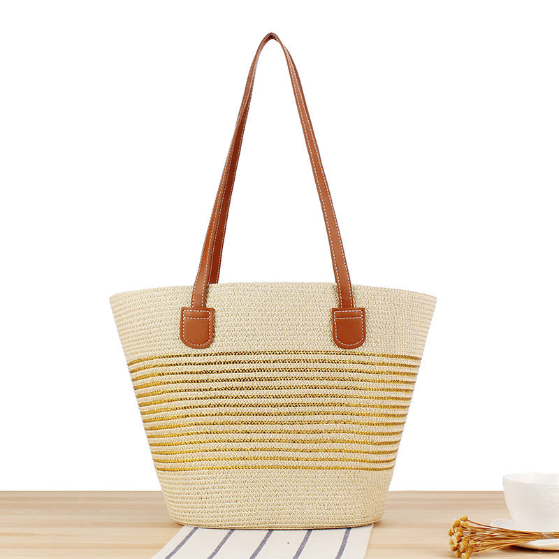Beach bag with modern stripe design Bowlift