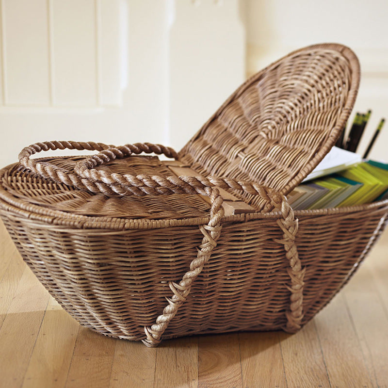 Practical storage basket with lid made of woven natural material Bowlift