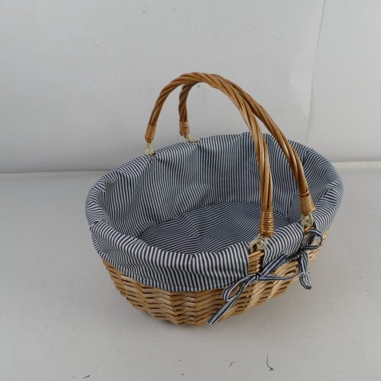 Women braided basket with striped inner lining Bowlift