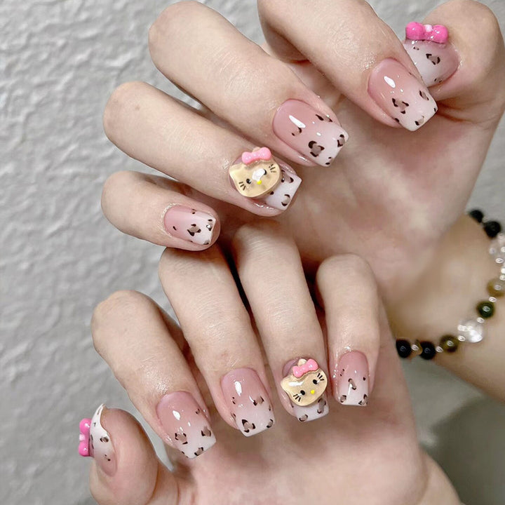 Stylish Press-On Nail Set with Artistic Leopard Design Bowlift