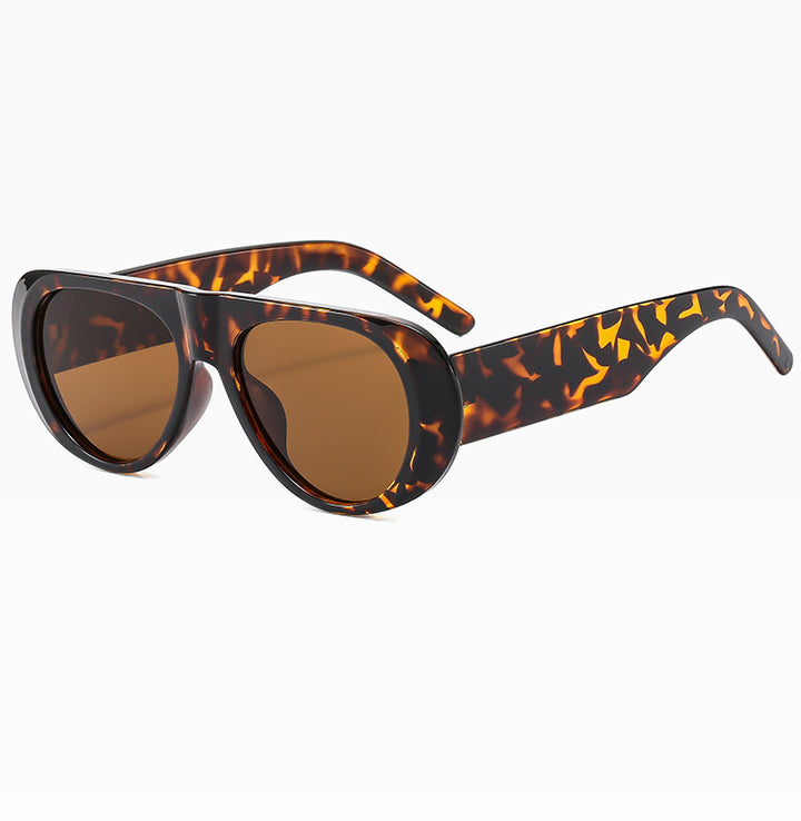 Contemporary Oversized Shield Sunglasses Bowlift