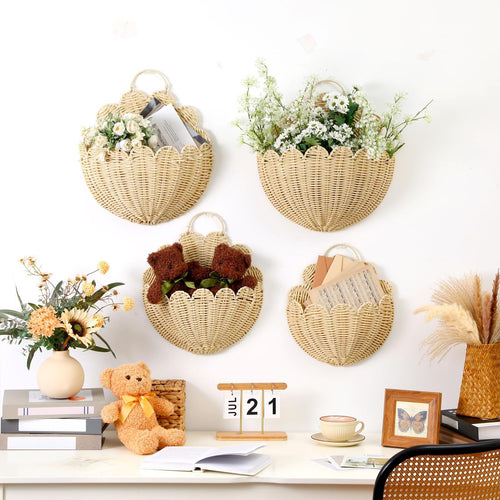 Handwoven wall basket with wave pattern Bowlift