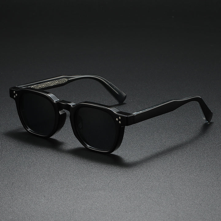 Ladies fashionable sunglasses in innovative design Bowlift