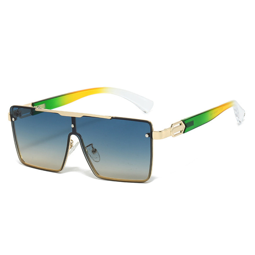 Women Fashionable Oversized Sunglasses in Exclusive Tortoiseshell Design Bowlift