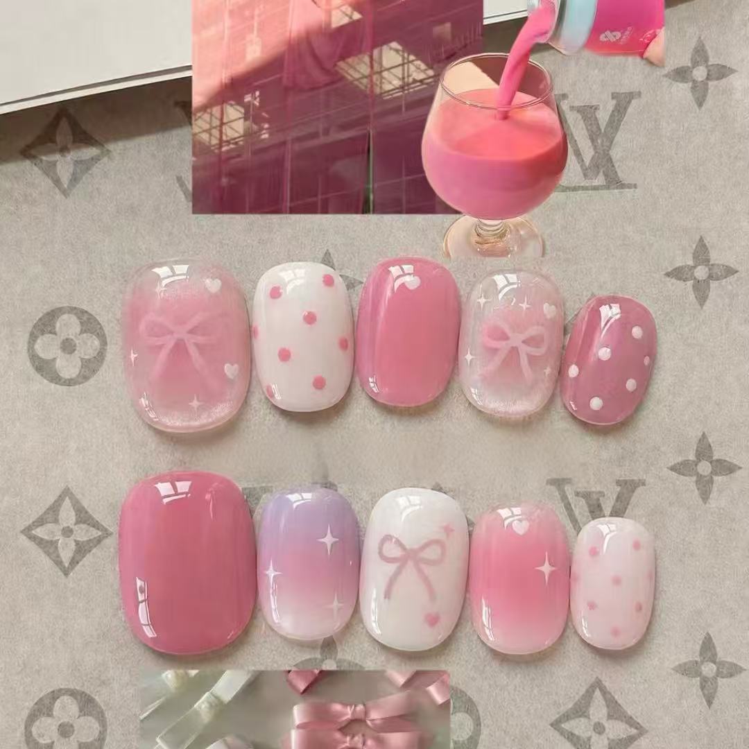 Romantic Heart-Themed Nail Art Set Bowlift