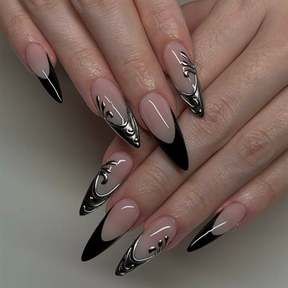 Elegant Nail Art with Metallic Design Bowlift