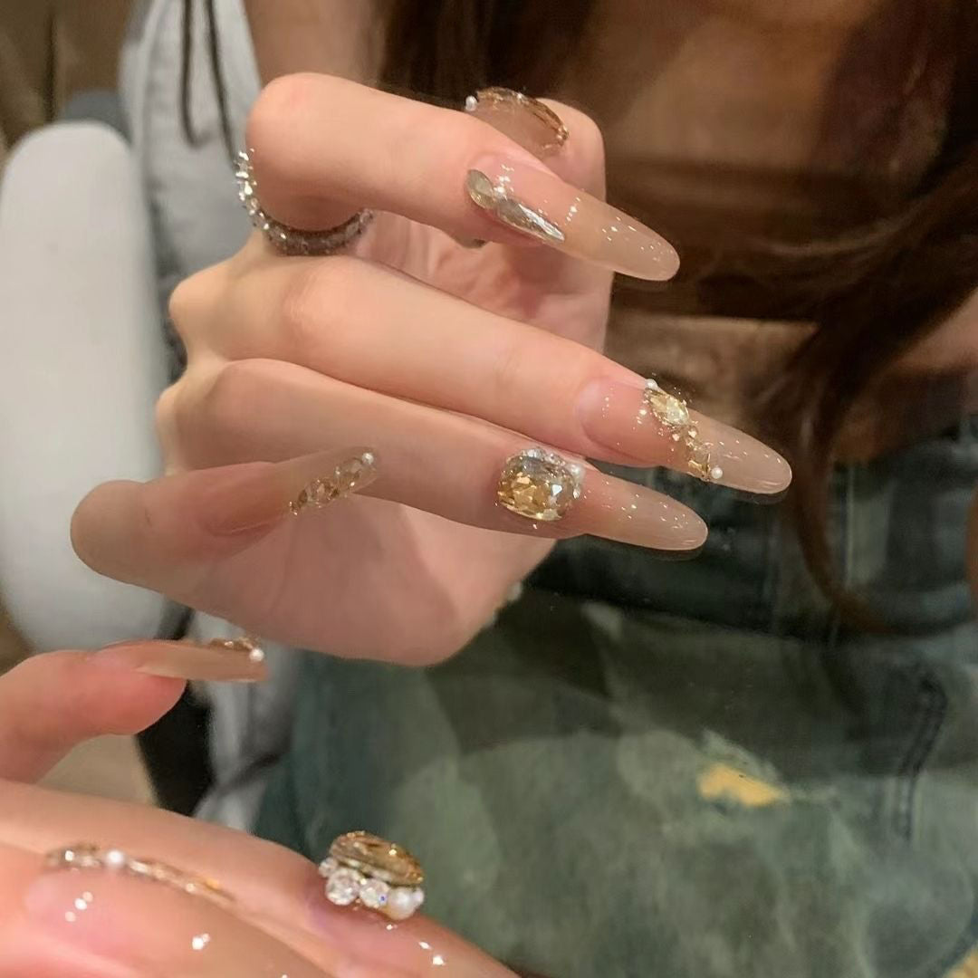 Glamorous Rhinestone-Embellished Press-On Nail Extensions Bowlift