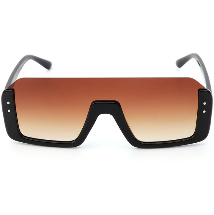 Women's Sporty Shield Sunglasses with Modern Design Bowlift