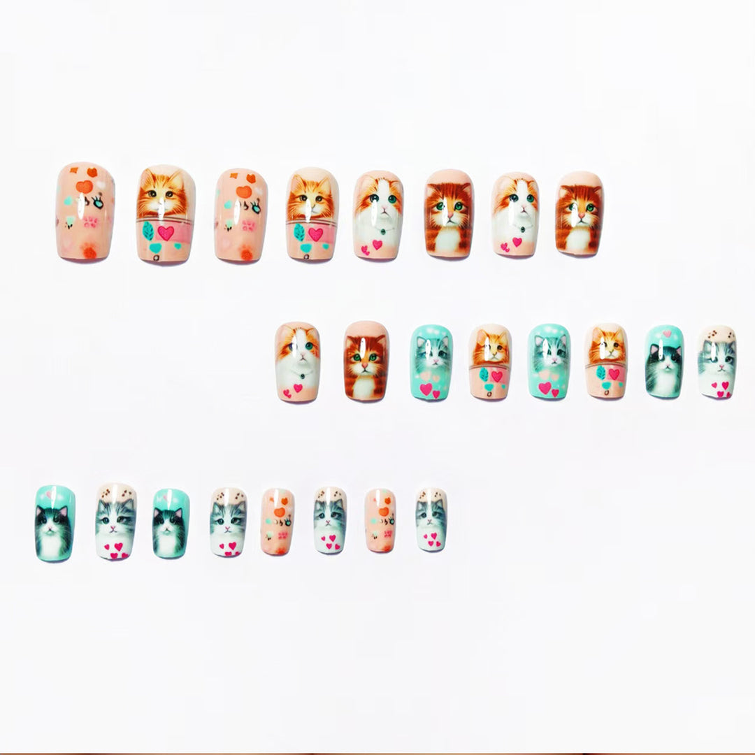 Stylish Cat Design Artificial Nails Bowlift