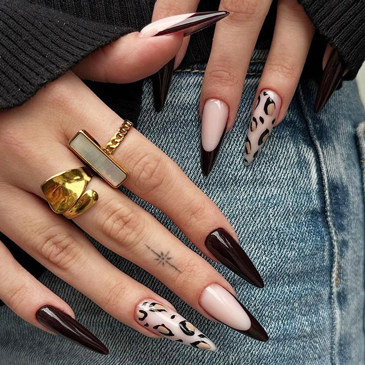 Artificial nail set with elegant tips and fashionable patterns Bowlift