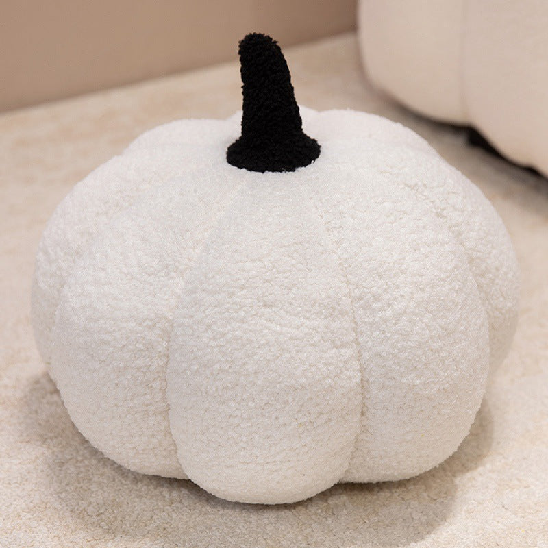 Plush cushion in pumpkin design Bowlift