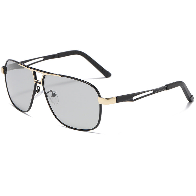 Ladies sporty sunglasses with modern design and UV protection Bowlift