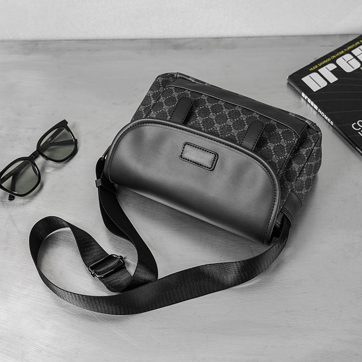 Stylish shoulder bag with multiple compartments Bowlift