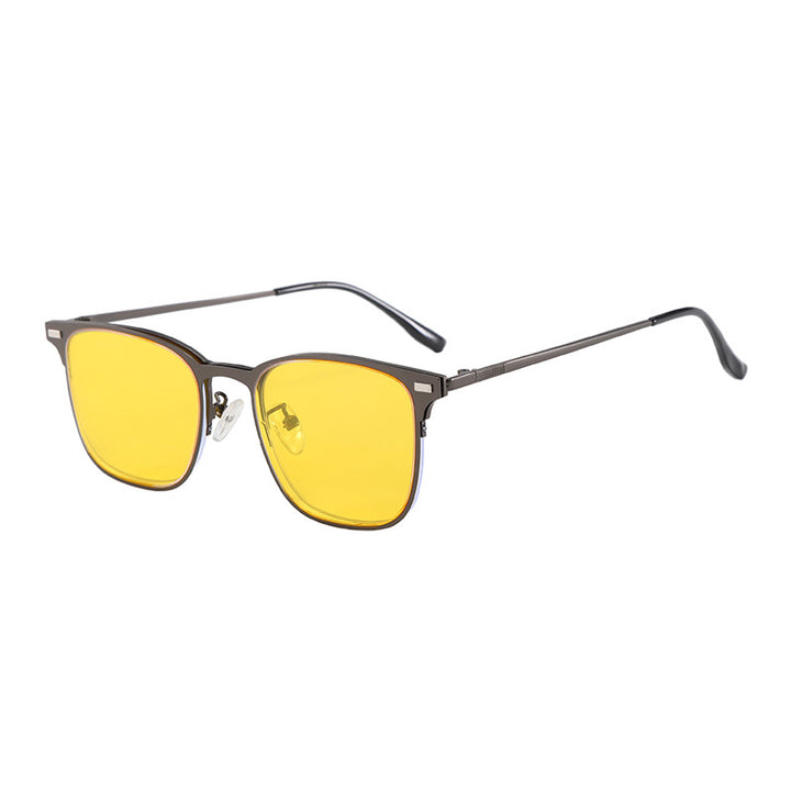 Women Trendy Square Sunglasses in Modern Design Bowlift