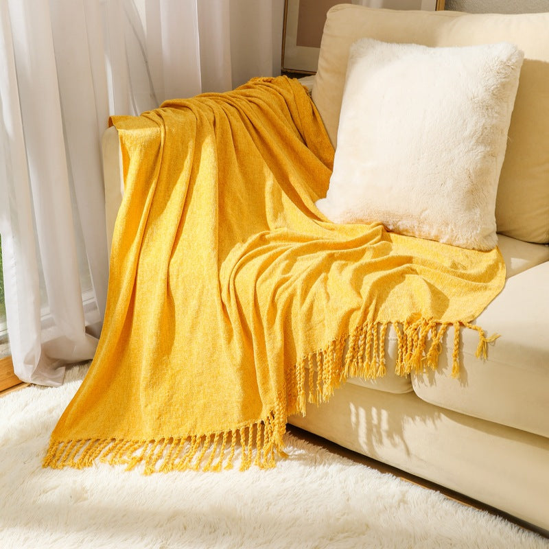 Ladies elegant and stylish couch blanket with fringes Bowlift