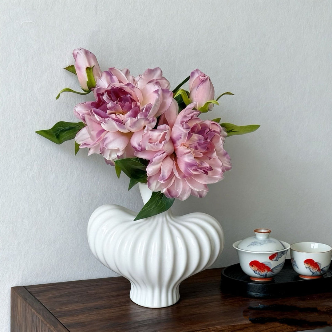Elegant Modern Decorative Flower Vase