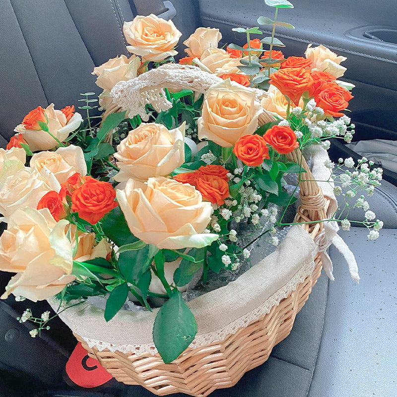 Ladies basket with elegant fabric lining and decorative lace trim Bowlift