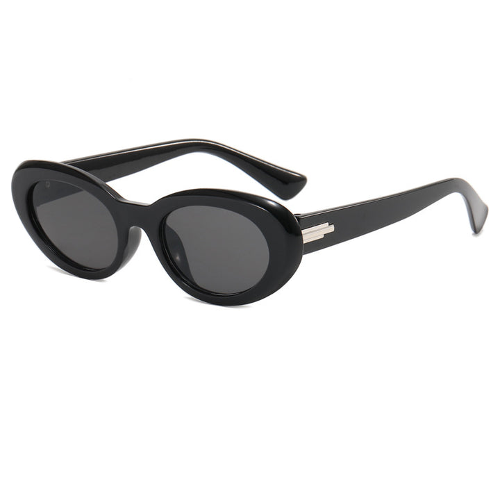 Ladies stylish sunglasses in extravagant design Bowlift