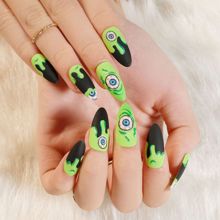 Artful Nail Art in Halloween Design Bowlift