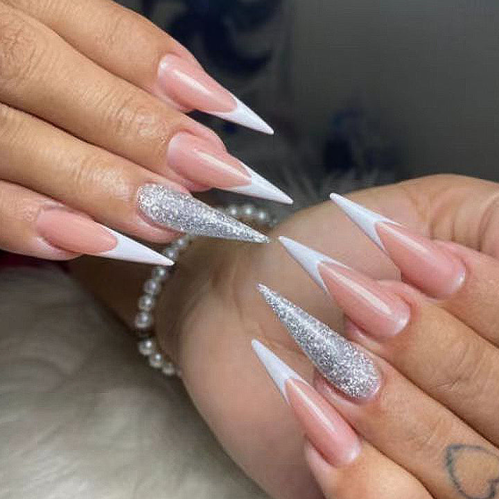 Elegant rhinestone lace artificial nails Bowlift