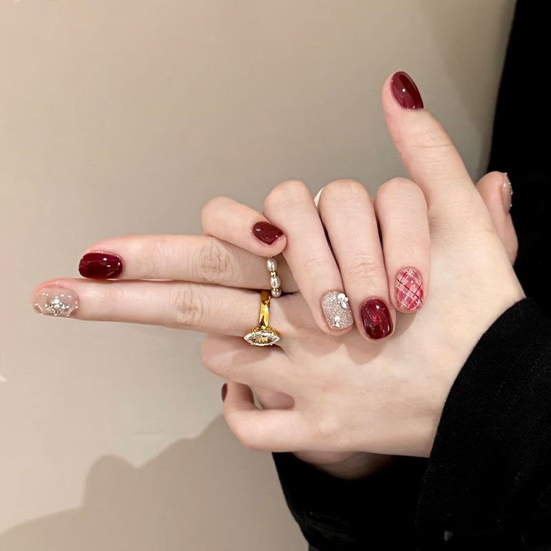 Elegant Decorative Nail Art Set with Jewel Accents Bowlift