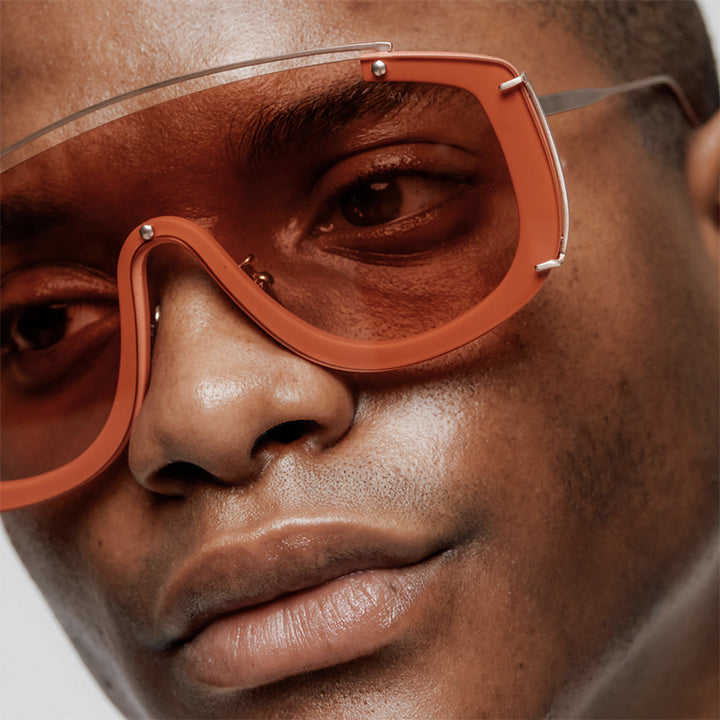 Women's masculine sunglasses with fashionable gradients and golden details Bowlift
