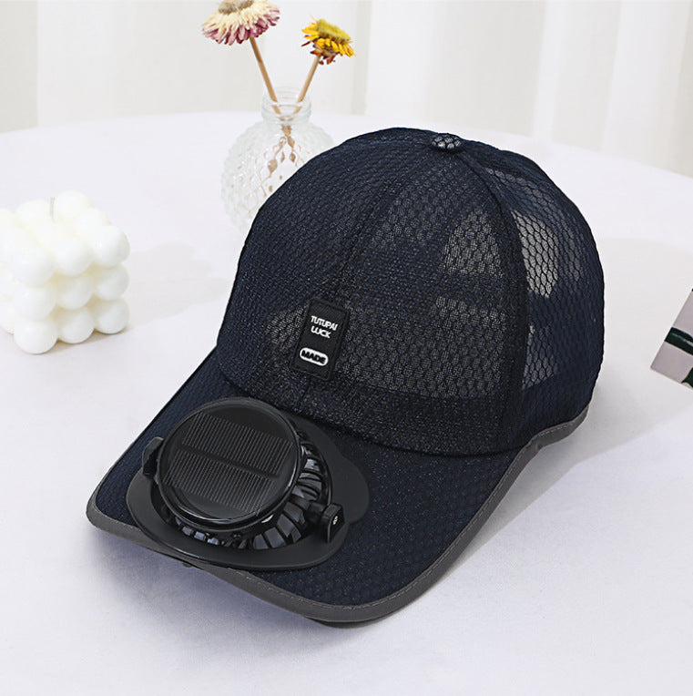 Ventilated baseball cap with integrated solar fan in the visor and breathable mesh Bowlift