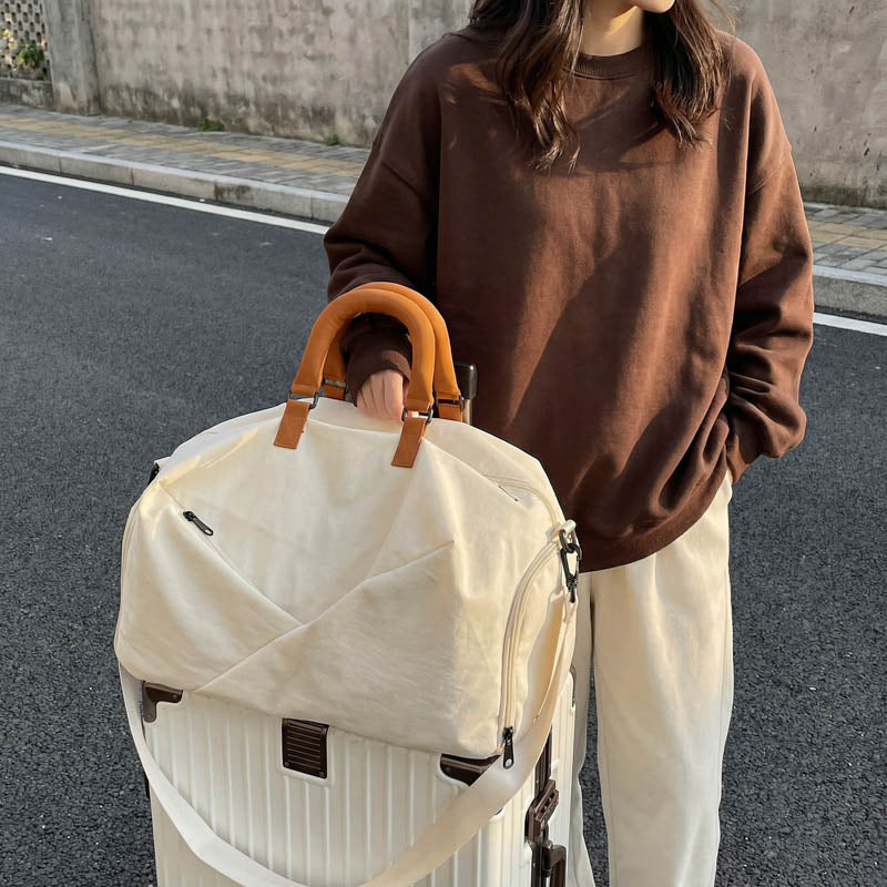 Versatile Multi-Pocket Duffle Bag Bowlift