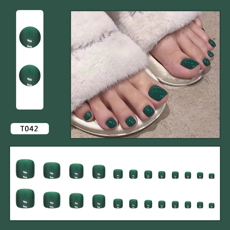 Artificial nail set with luxurious high-gloss finish Bowlift