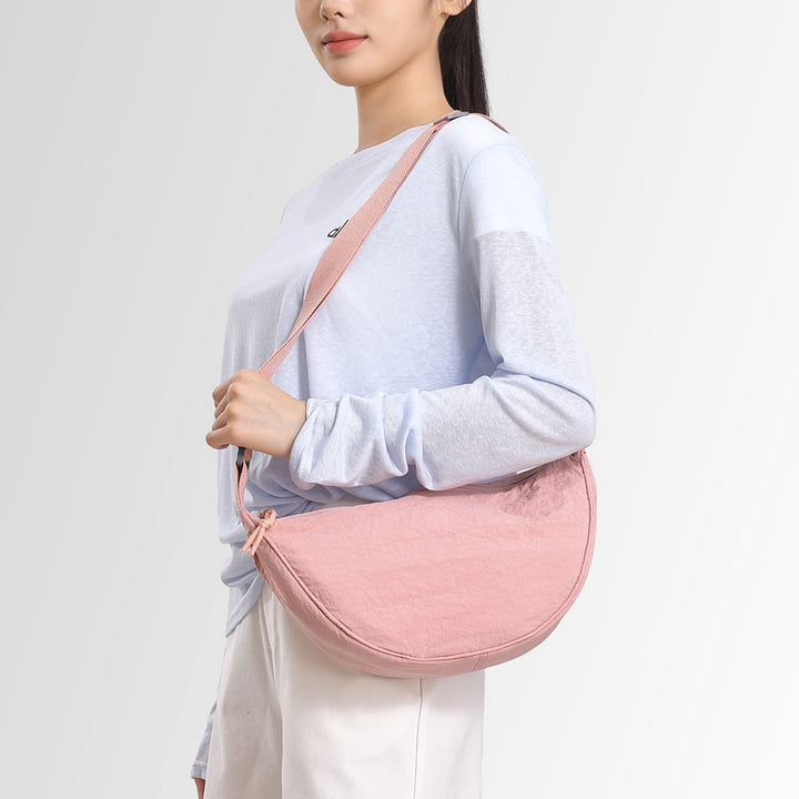 Belt bag in modern design Bowlift