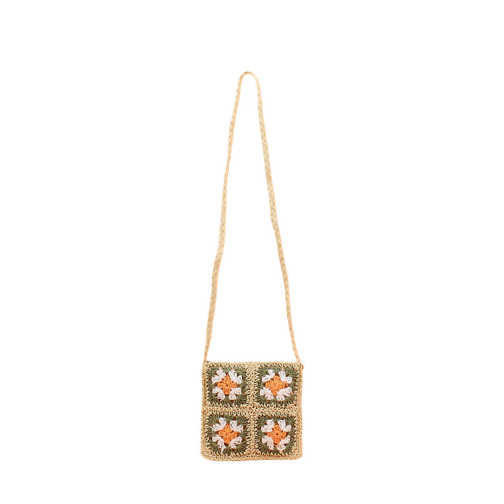 Shoulder bag with hand-crocheted floral pattern Bowlift