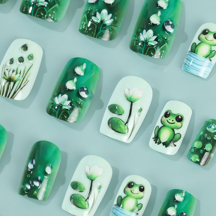 Creative art nails with frogs and plant details Bowlift