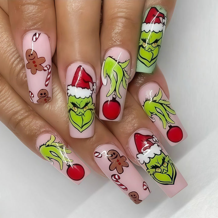 Artificial nail tips with festive Christmas designs Bowlift