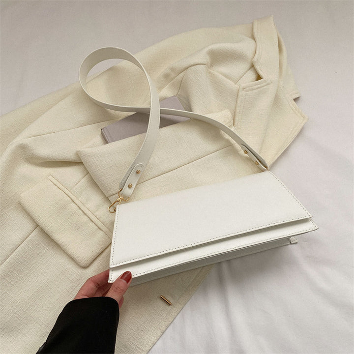 Structured Handbag Bowlift