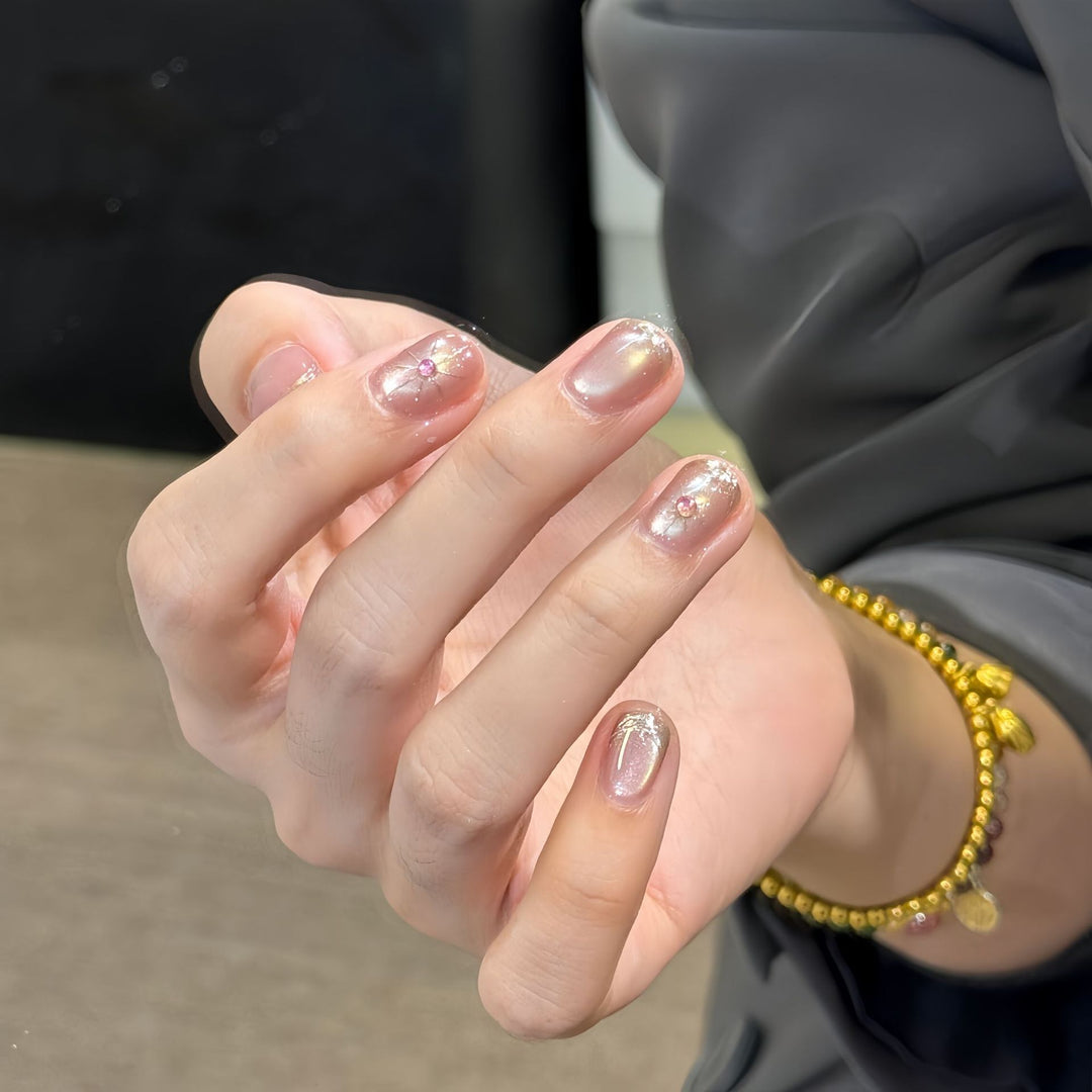 Artificial Nail Art with Elegant Jewelry Details Bowlift