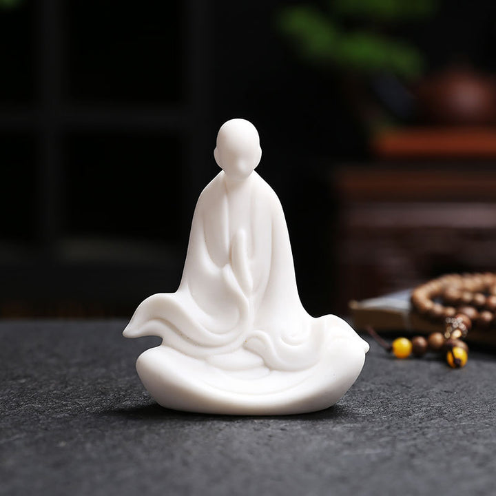 Elegant and modern Feng Shui sculpture Bowlift