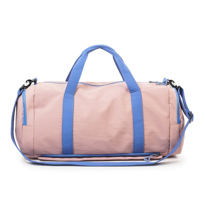 Sporty Travel Bag With Sturdy Shoulder Strap Bowlift