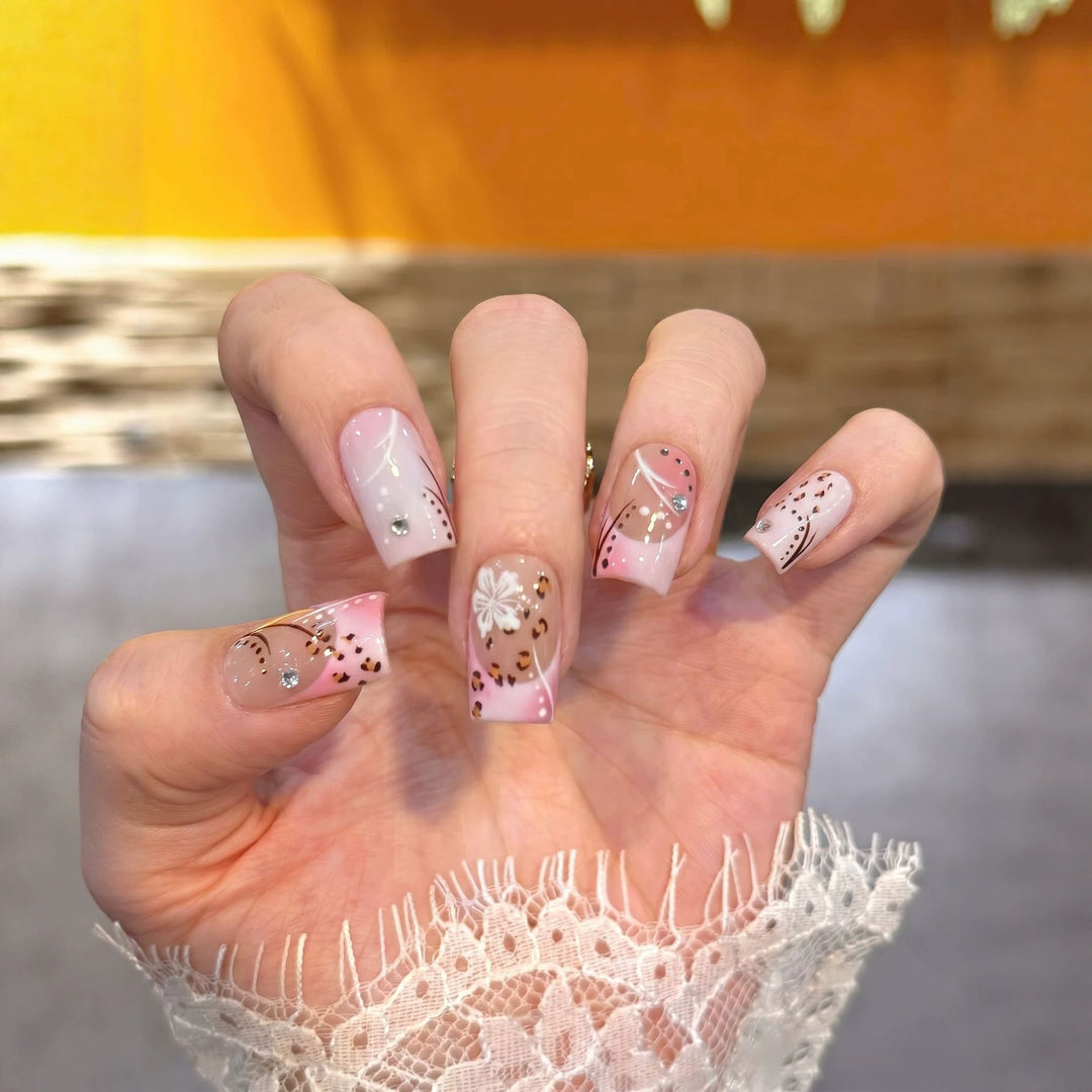 Floral-Inspired Press-On Nail Art Collection Bowlift