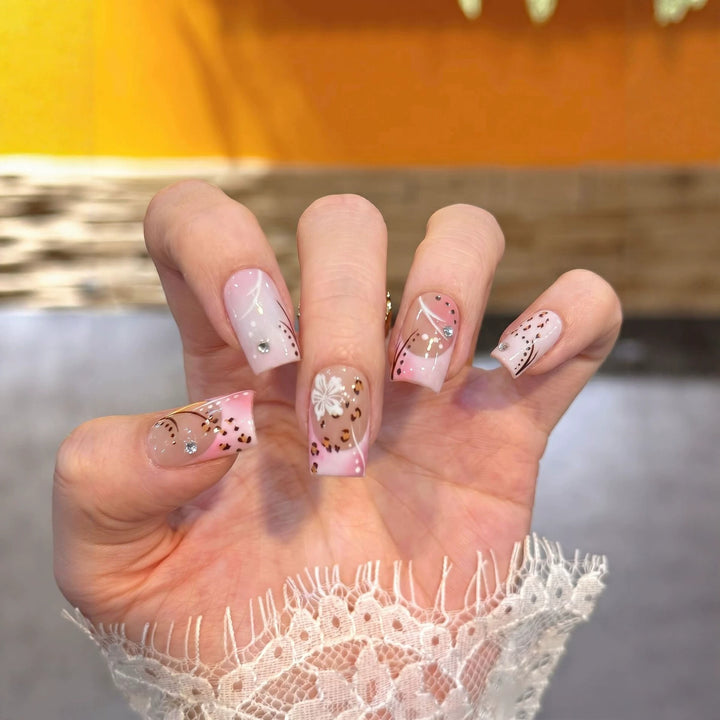 Floral-Inspired Press-On Nail Art Collection Bowlift