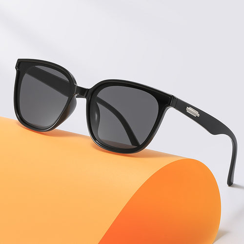Stylish Oversized Sunglasses Bowlift