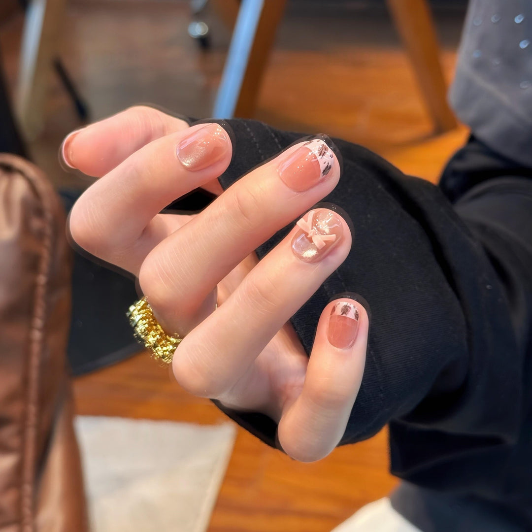 Artificial Nail Set with Decorative Design Bowlift