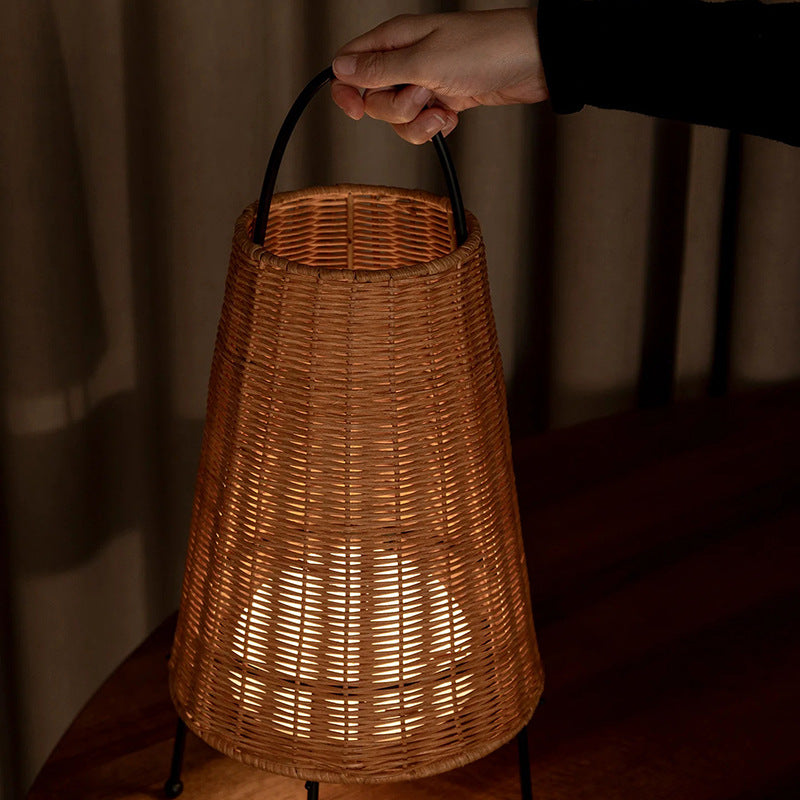 Elegant table lamp made of woven material Bowlift