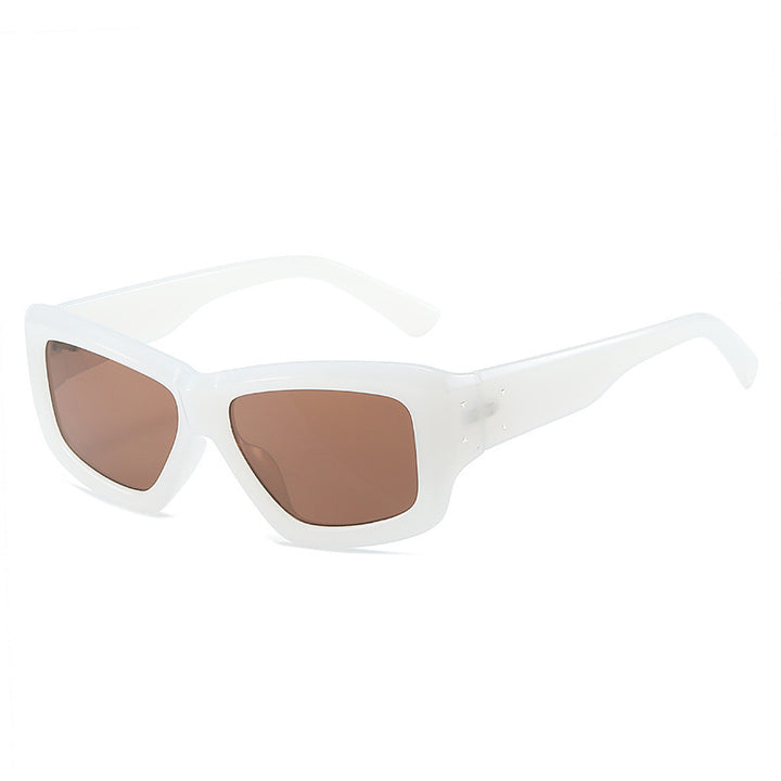 Fashion-Forward Oversized Angular Sunglasses Bowlift