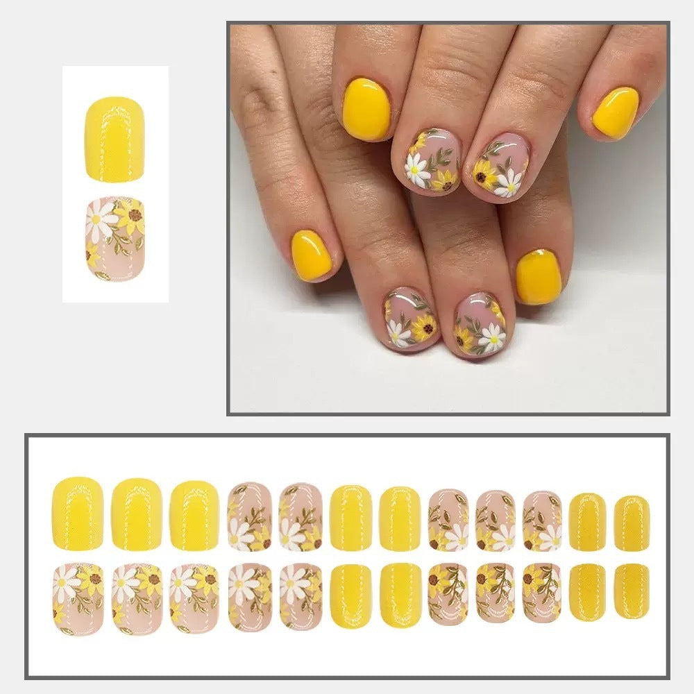 Creative Nail Design Set with Floral Accents Bowlift