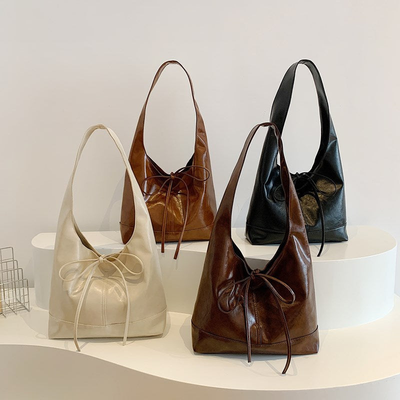 Chic Slouchy Hobo Bag Bowlift