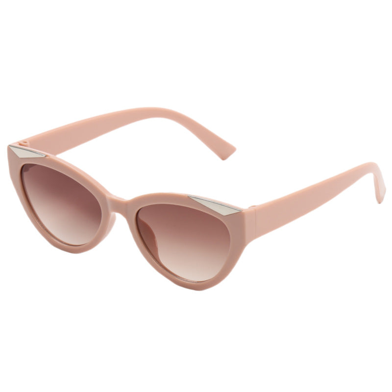Women's elegant Cat-Eye sunglasses with luxurious details Bowlift