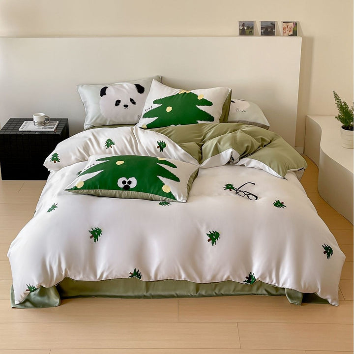 Bedding set with cute rabbit print and silky smooth satin surface